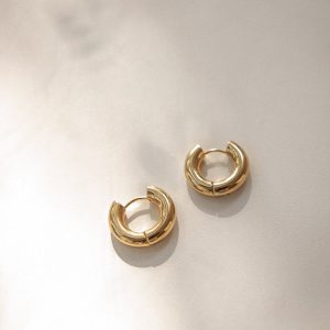 Classic_hoop_earrings_designed_by_The_hexad_950x