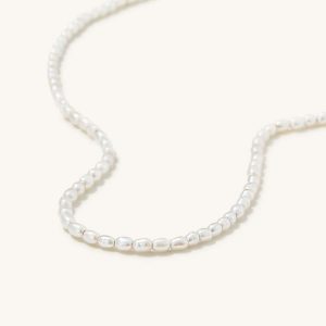 TinyPearl_Necklace_yg_alt1-0029